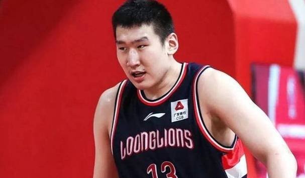 篮球夹球违例_篮球夹人犯规规则_篮球夹球犯规