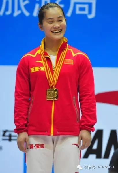 举重冠军刘春红现在干什么_举重冠军刘春红老公求婚视频_举重奥运冠军刘春红