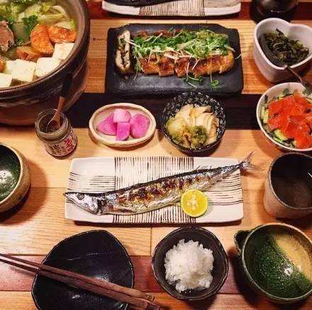 家庭寿司_日本家庭日常寿司_家庭寿司做法