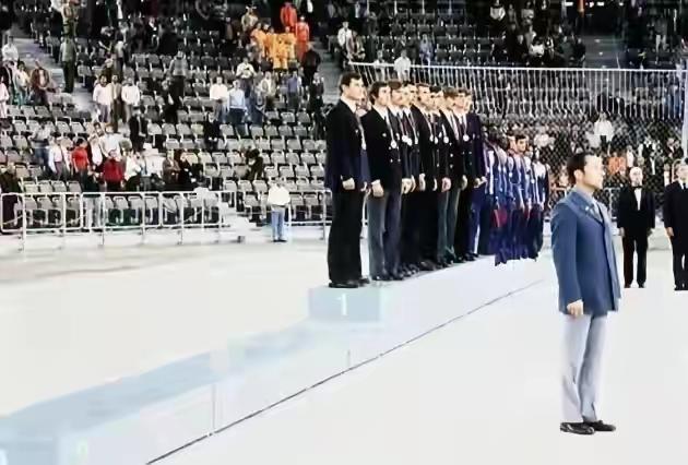 篮球摄影师镜头_历史上的篮球镜头_篮球长镜头